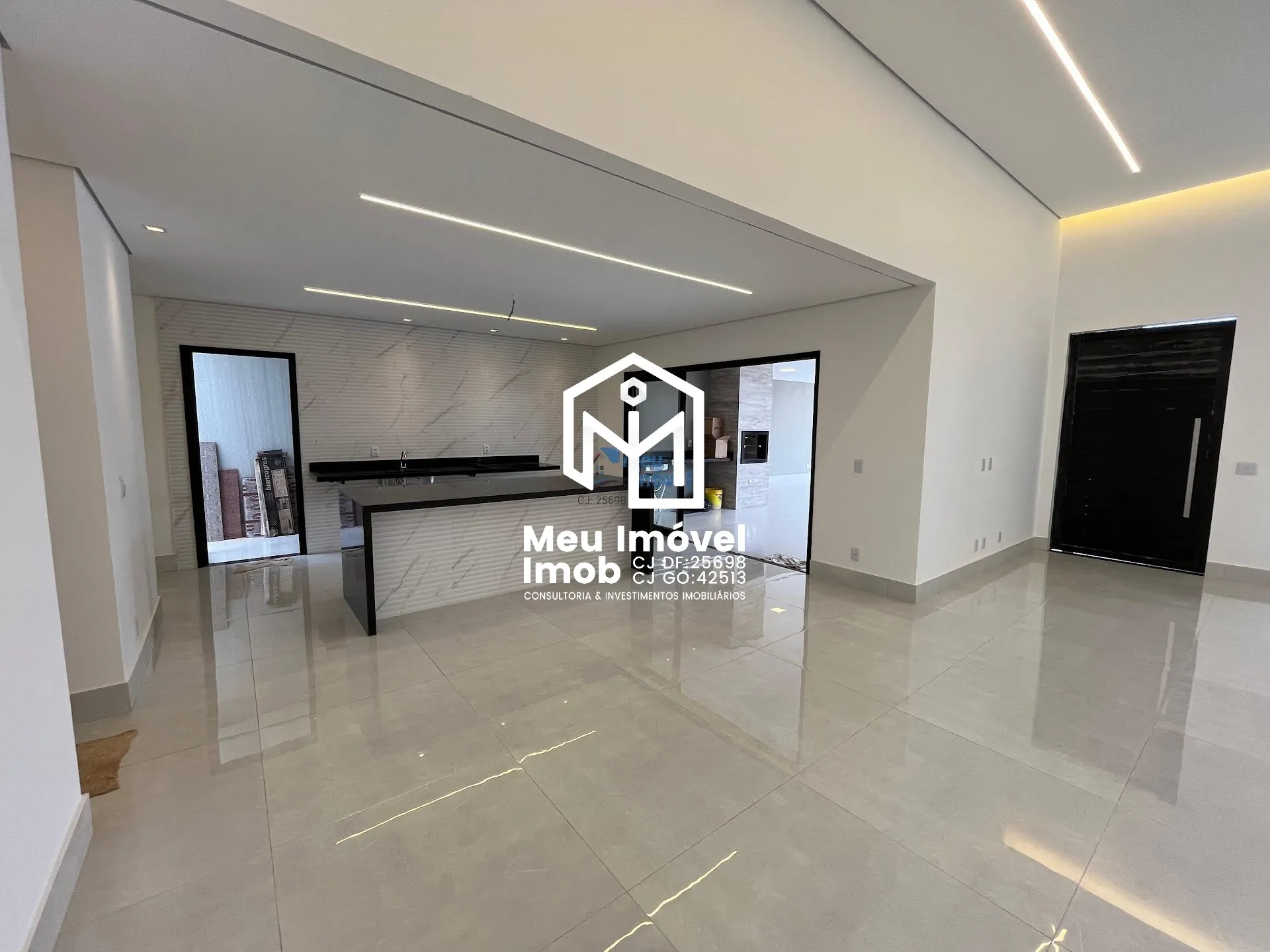 Imagem Casa 4 Quartos 2 Suítes 3 Vagas 250m² Vicente Pires/DF