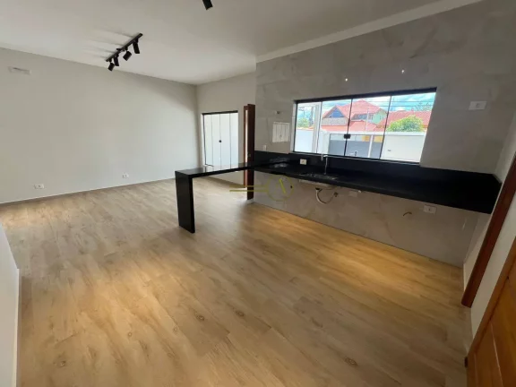 Imagem Lindíssima Casa à venda Nova e com muito bom gosto no acabamento em Peruíbe