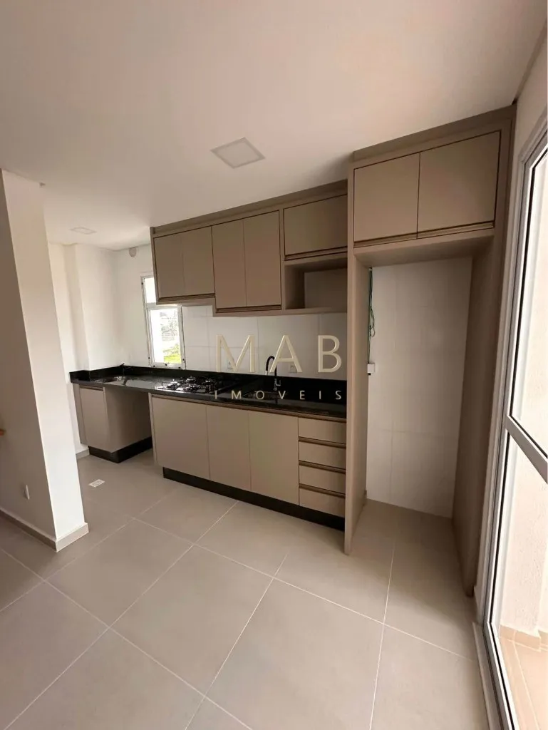 Imagem Apartamento à Venda, SEMIMOBILIADO, 2 dormitórios sendo 1 suíte, localizado na praia de Ingleses - Florianópolis SC!