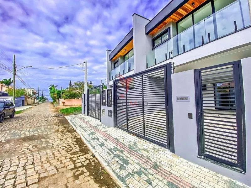 Imagem Casa 3 suítes 154m² 2 vagas Itacolomi Balneario Picarras/SC