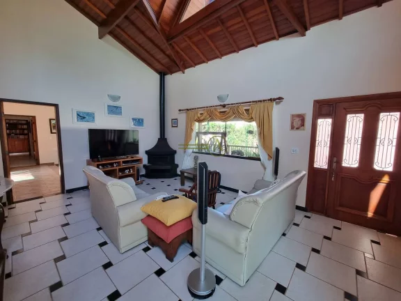 Imagem Mansão térrea de alto padrão à venda, 3 lotes de terrenos, com edículas