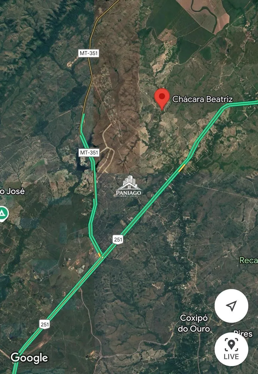 Imagem Chácara Porteira Fechada à Venda Próximo à Cuiabá com Piscina, Rio e Campo Socie