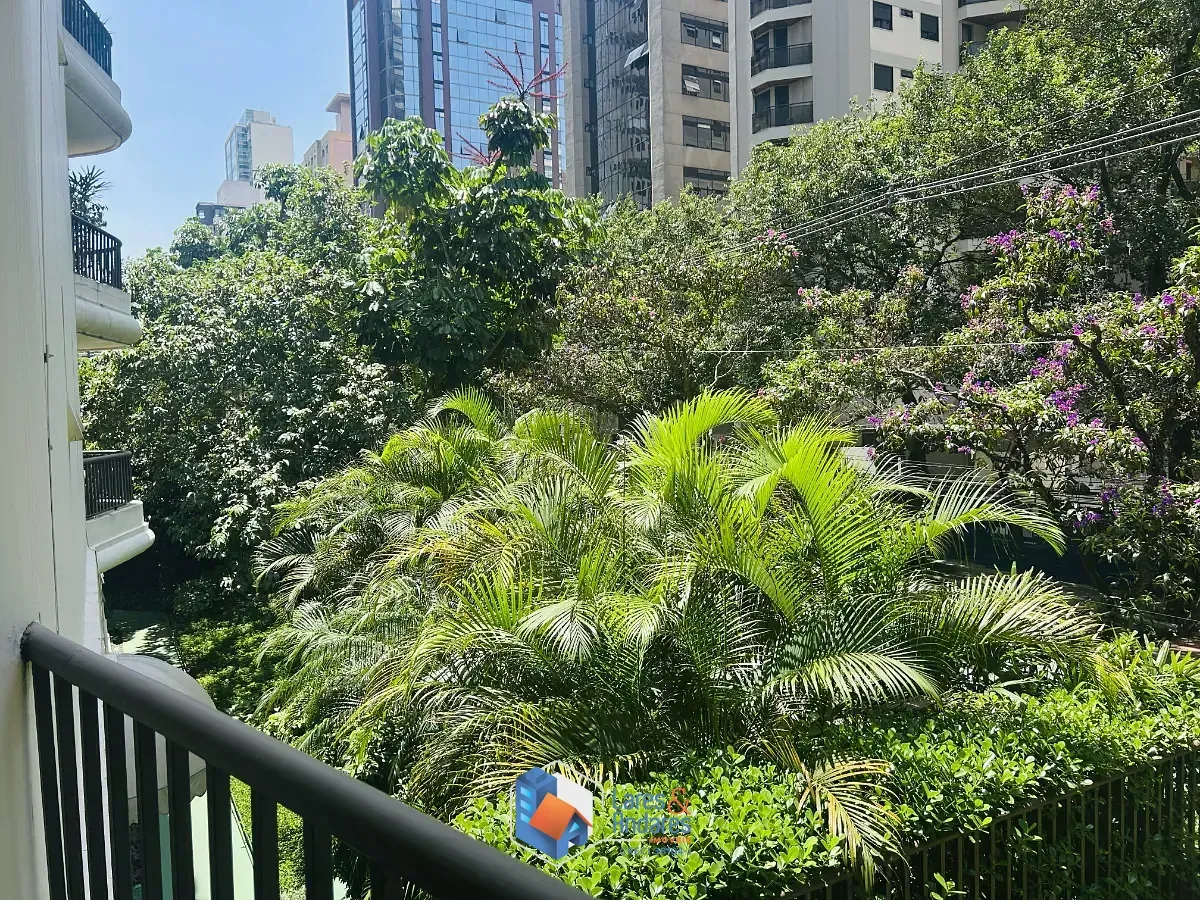 Imagem Apartamento para venda em Moema com 4 quartos, sendo 2 suítes, 170m²