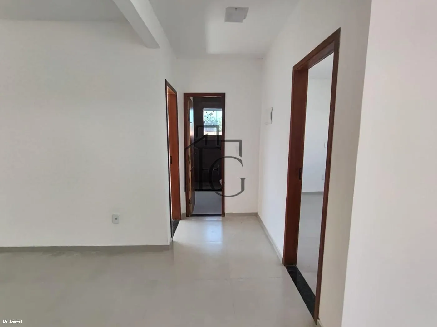 Imagem Casa para Venda em Araruama, Ponte dos Leites, 2 dormitórios, 1 suíte, 1 banheiro, 2 vagas