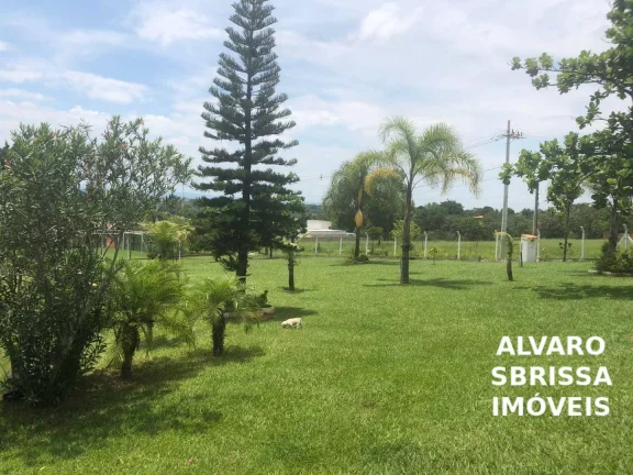 Imagem Belissima Chácara com poço artesiano, 3 dormitórios à venda, 2800 m² por R$ 1.250.000 - Chácara Maracajás - Salto/SP