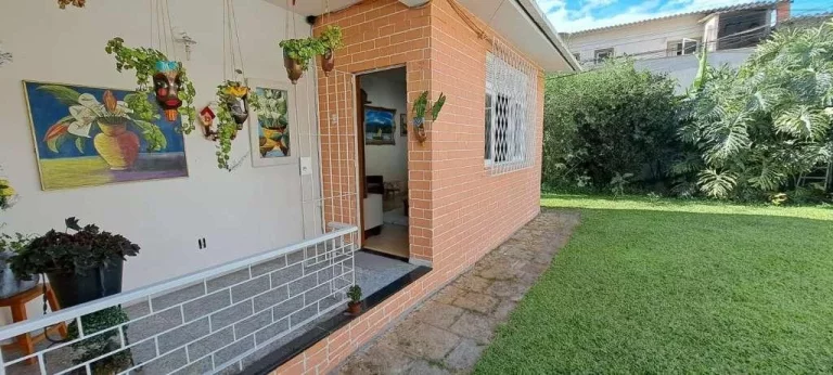 Imagem Casa para Venda em Teresópolis, Nossa Senhora de Fátima, 3 dormitórios, 2 banheiros, 4 vagas