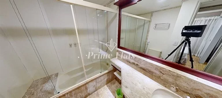 Imagem Flat disponível para venda no Le Premier, com 28m², 1 dormitório e 1 vaga