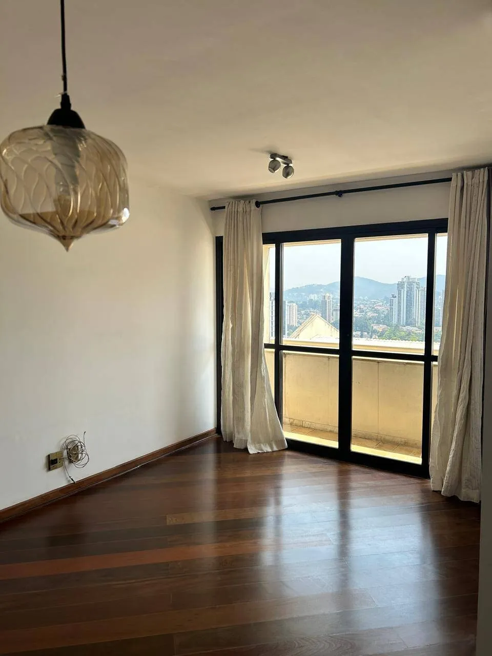 Imagem Apartamento Próximo ao Centro Comercial Alphaville - 3 Dormitórios, 1 Suíte, 90,2m²
