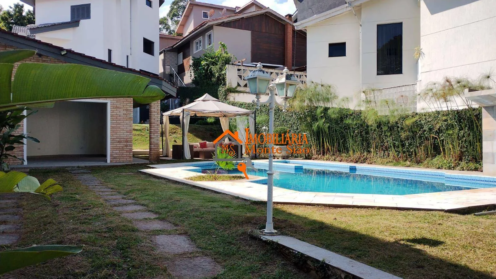 Imagem Casa com 3 dormitórios à venda, 300 m² por R$ 3.300.000 - Jardim Fazenda Rincao - Aruja V - Arujá/SP