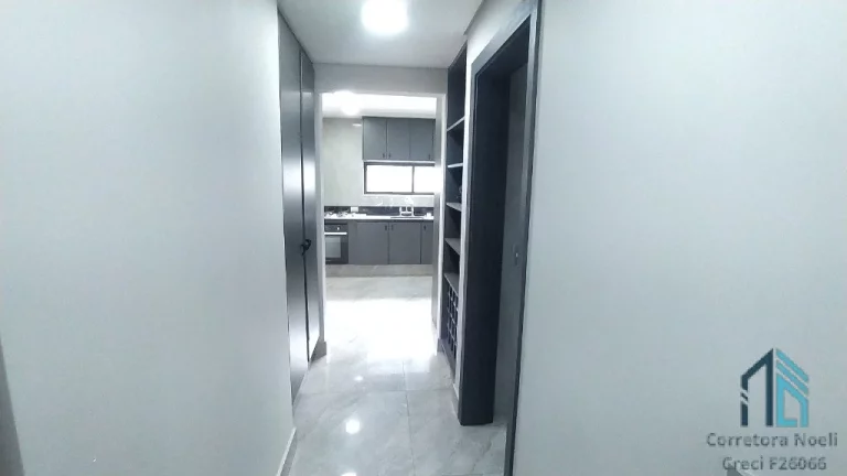 Imagem Casa a venda em condomínio, 05 quartos sendo 03 suítes, no Bairro Alto em Curitiba PR