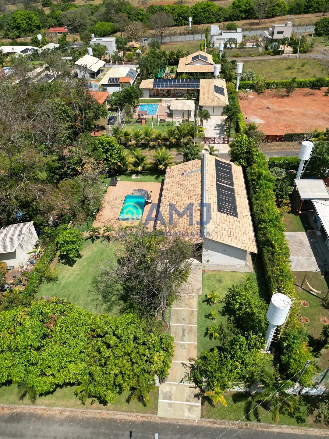 Foto do imóvel CHÁCARA À VENDA NO CONDOMÍNIO COUNTRYVILLE - HIDROLÂNDIA/GO | CONFORTO, LAZER E CONTATO COM A NATUREZA em Endereço não informado