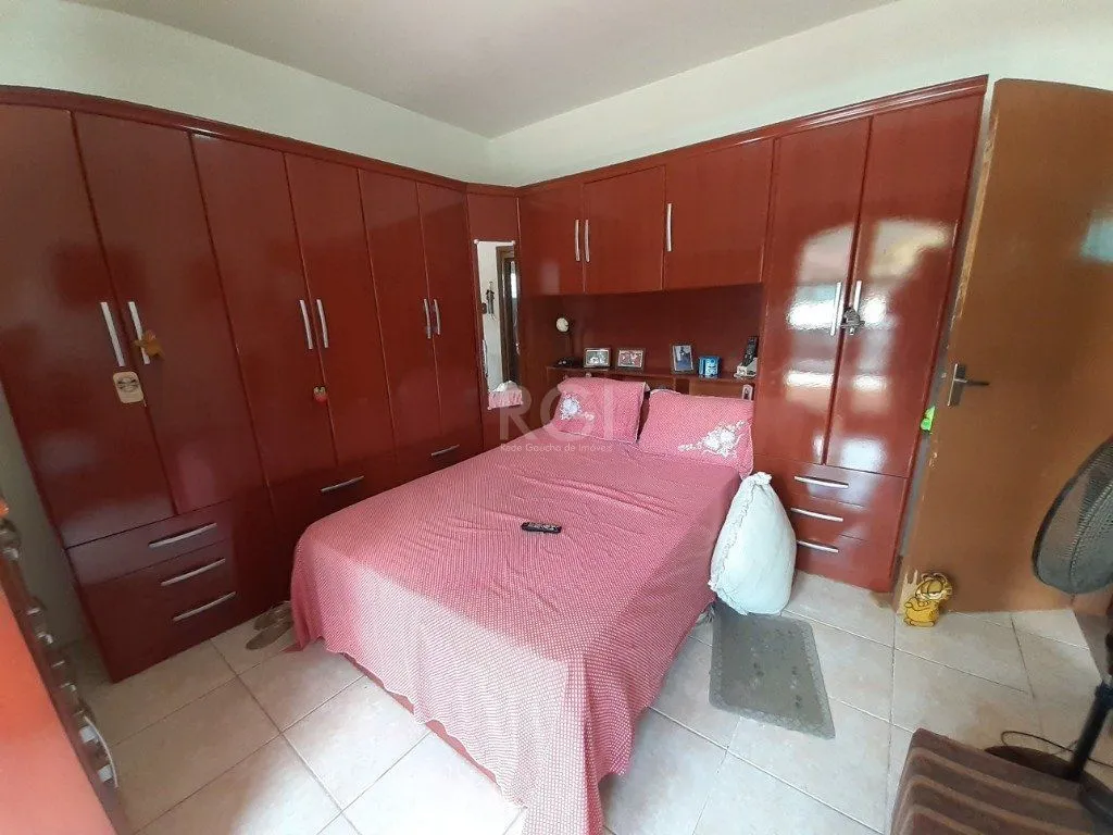 Imagem Casa para Venda - 185m², 4 dormitórios, sendo 1 suites, 2 vagas - Jardim Sabará