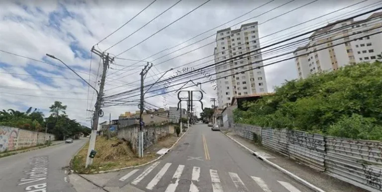 Imagem ? Oportunidade única! Terreno dos seus sonhos à venda! ?
Localizado em uma das regiões mais valor...