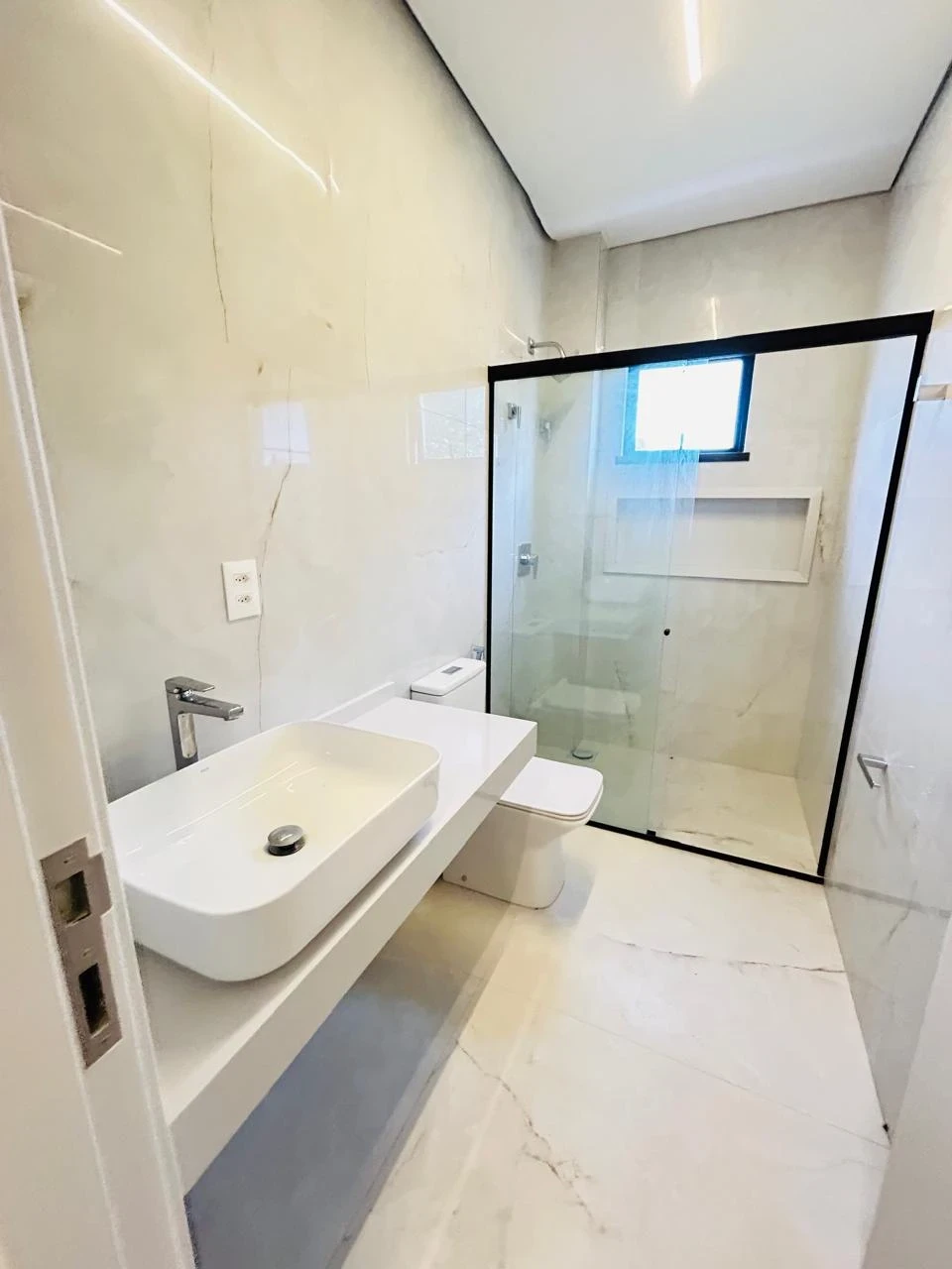 Imagem Casa de Condomínio com 4 Quartos à Venda, 400 m² em Centro - Eusébio