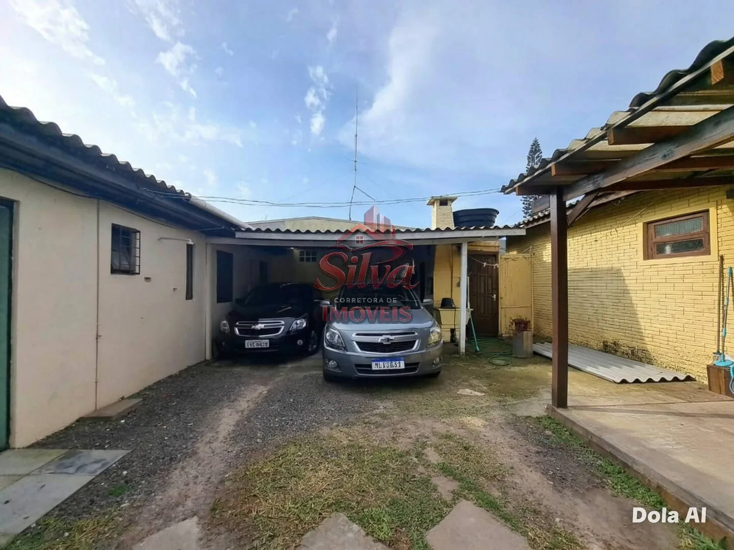 Imagem Casa de esquina 3 dormitórios com anexo no Presidente