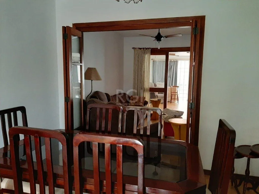 Imagem Casa Condominio para Venda - 129.58m², 3 dormitórios, sendo 1 suites, 4 vagas - Cavalhada