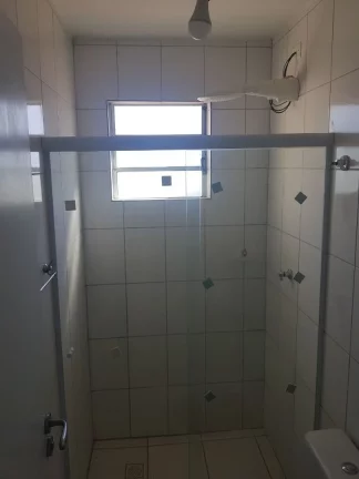 Imagem Apartamento com 2 dormitórios, banheiro com blindex, sala, cozinha com armários , lavanderia com a...