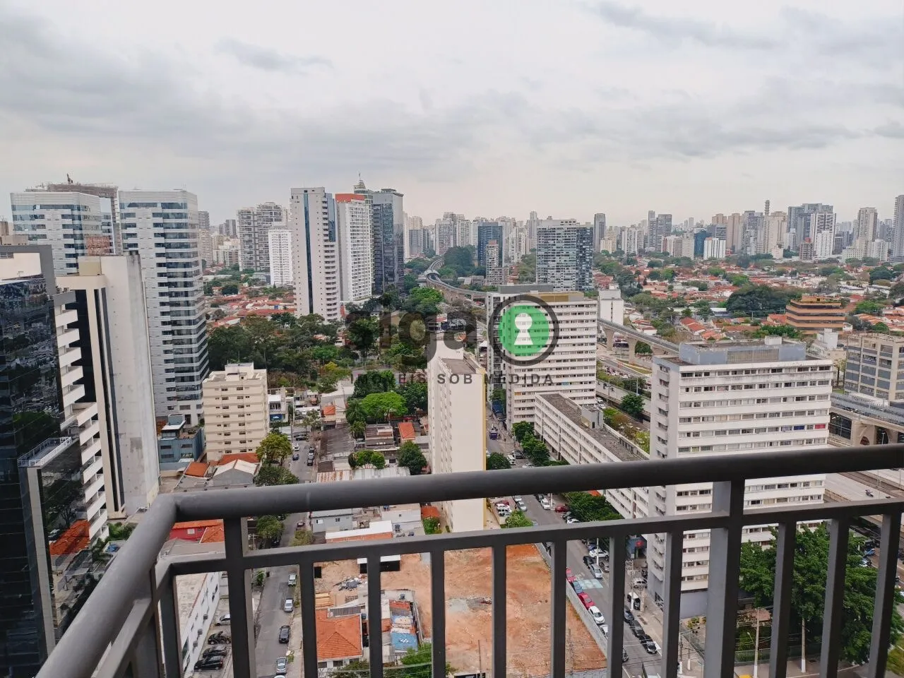 Imagem Apartamento Mobiliado com 1 quarto, 2 banheiros e 1 vaga para alugar no Brooklin