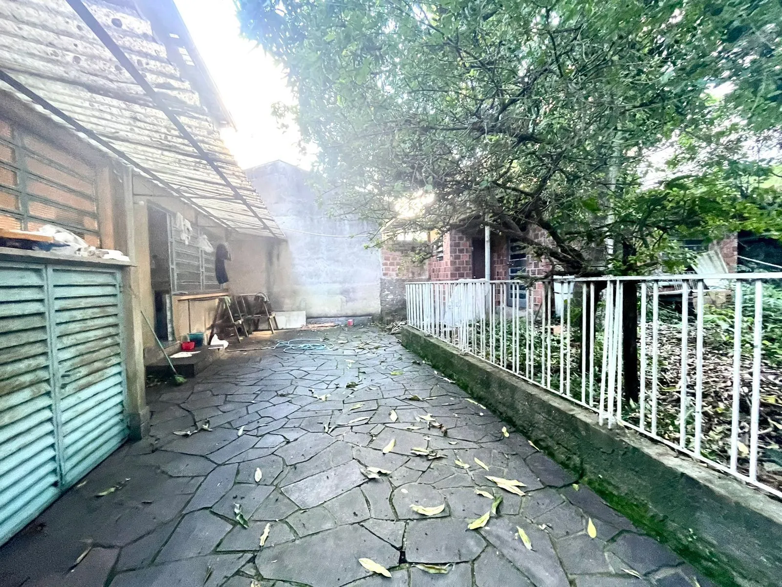 Imagem Sobrado Com 4 dormitórios, 1 suíte e 228M² no Bairro Petrópolis -Porto Alegre