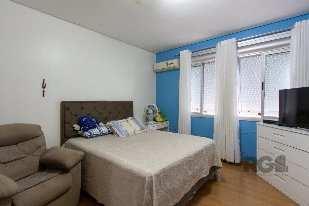 Imagem Casa para Venda - 126.89m², 3 dormitórios, 5 vagas - Azenha