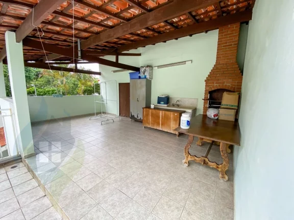 Imagem Casa com 2 dormitórios sendo 1 suíte, 2 banheiros, 4 vagas de 200,00 m² útil em Paulicéia, São Bernardo do Campo