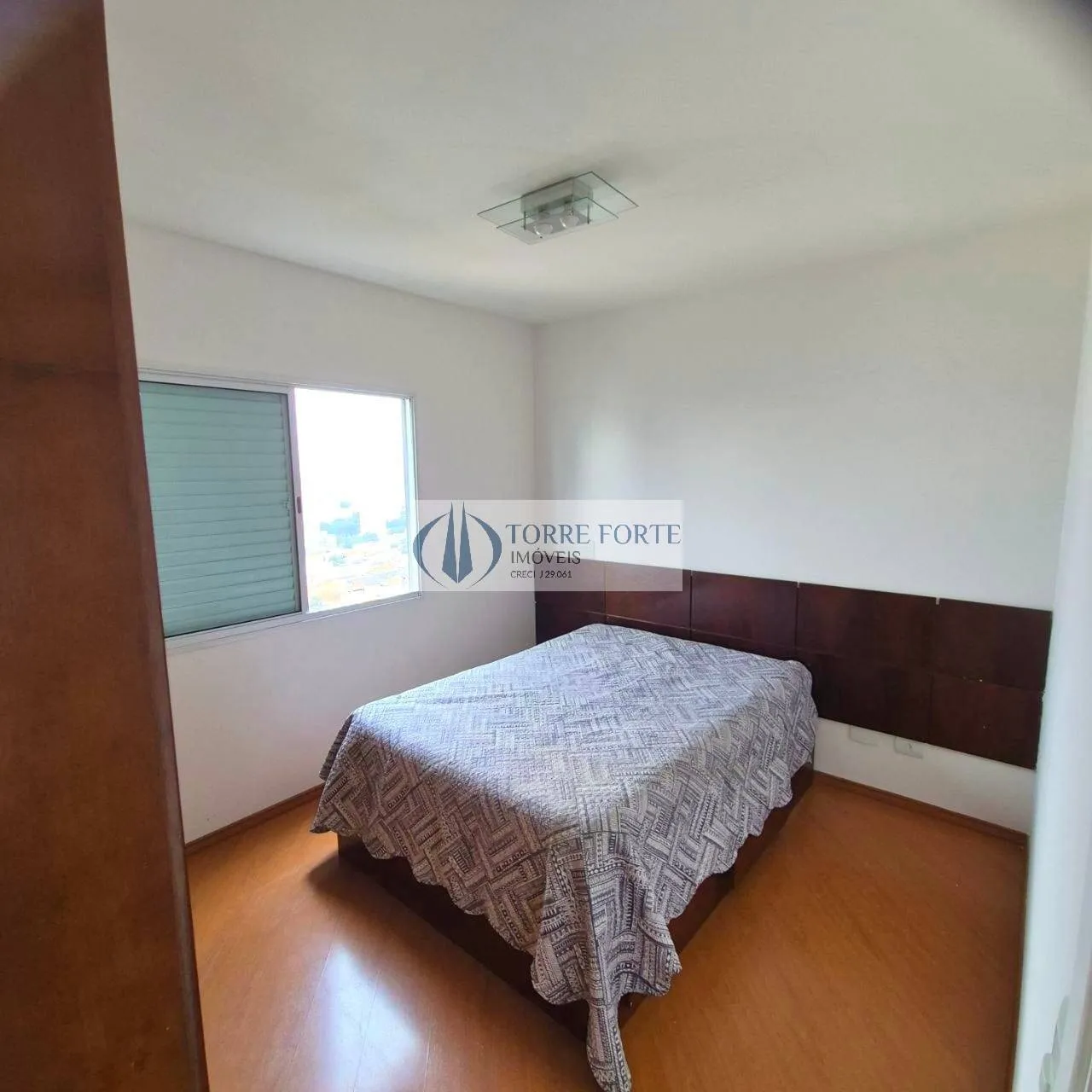 Imagem Ótimo Apartamento com 2 Dormitórios, 1 Suíte e 2 Vagas no Ipiranga