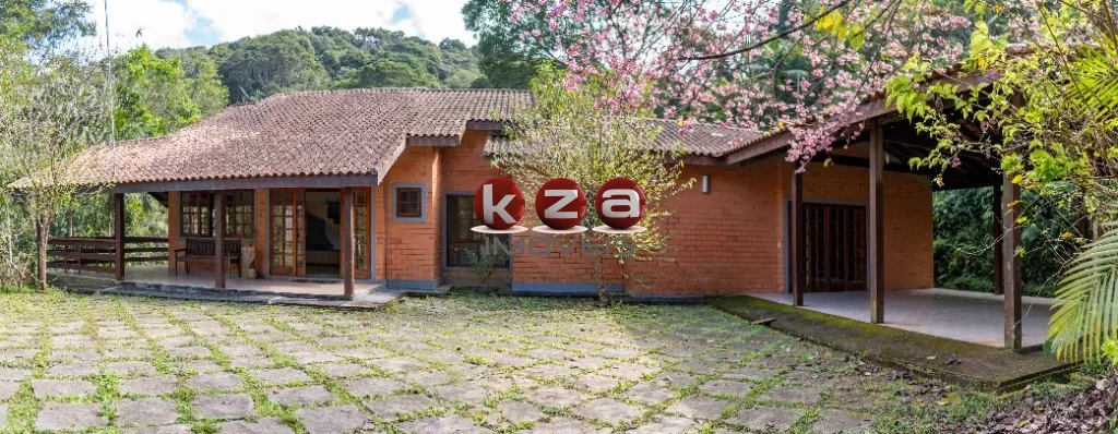 Foto do imóvel Imperdível! Casa à venda em Juquitiba-SP, bairro São Lourenço da Serra: 3 quartos, 3 salas, 5 banheiros, 50 vagas de garagem, 250m².