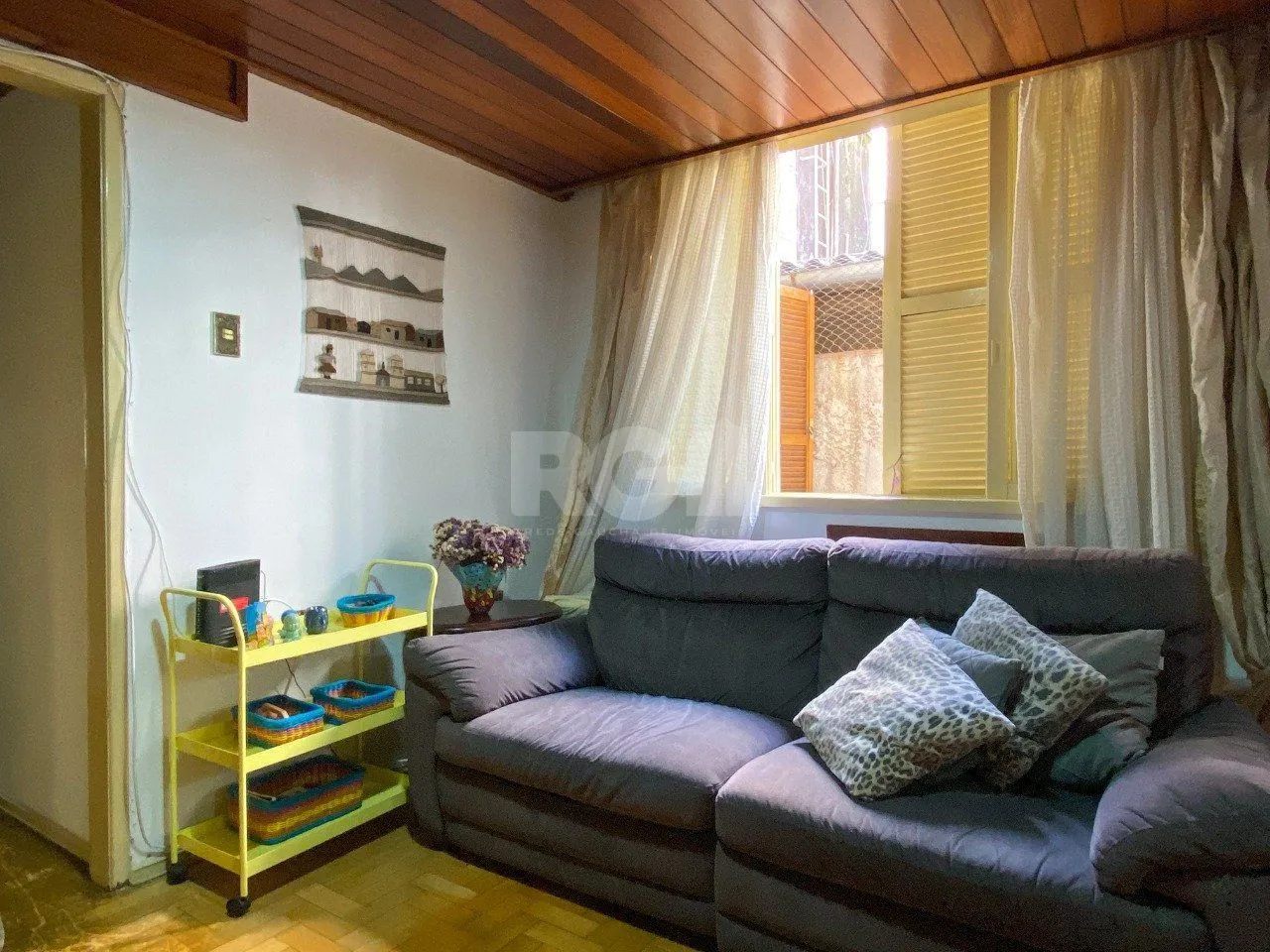 Imagem Apartamento 3 dormitórios, sendo 1 suíte, com 2 salas de estar, junto à Praça da Matriz