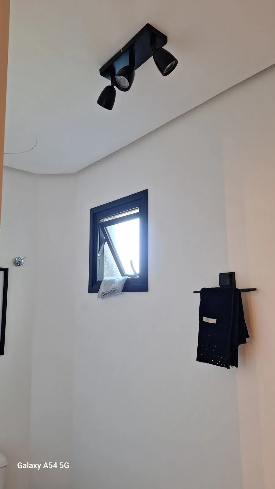 Imagem Sala I Semimobiliada no Park Offices Menino Deus