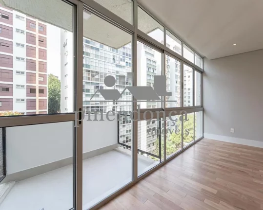 Imagem Apartamento Reformado à venda em Higienópolis, com 3 quartos e 2 vagas, 244 m².