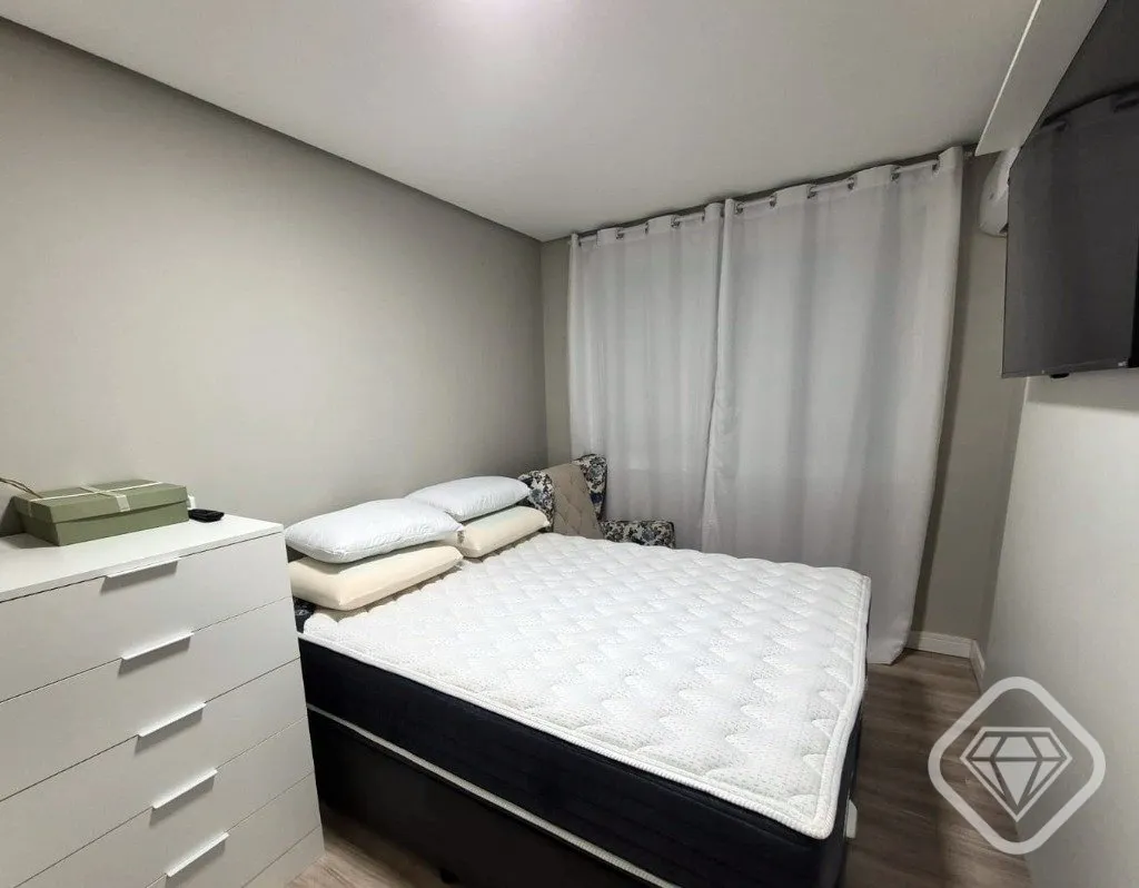 Imagem Apartamento finamente mobiliado no bairro Camaquã!
Já viu uma reforma de Alto Padrão?

Apartament...