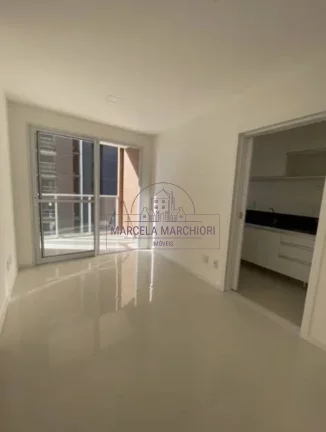 Imagem Apartamento com vista para o mar, já com armários, ALUGADO
