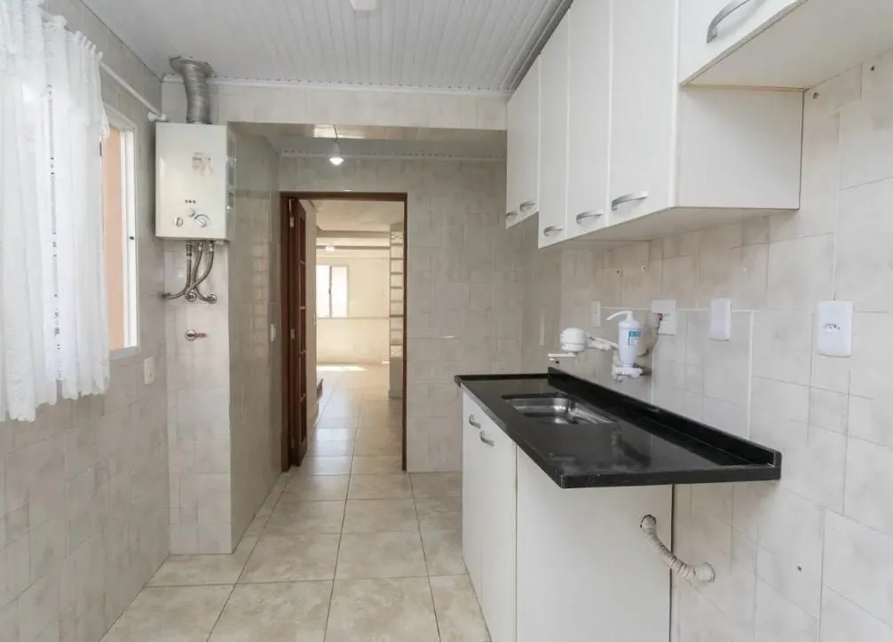 Imagem Casa em Condomínio com 03 quarto e 01 Vaga no Bairro Humaitá