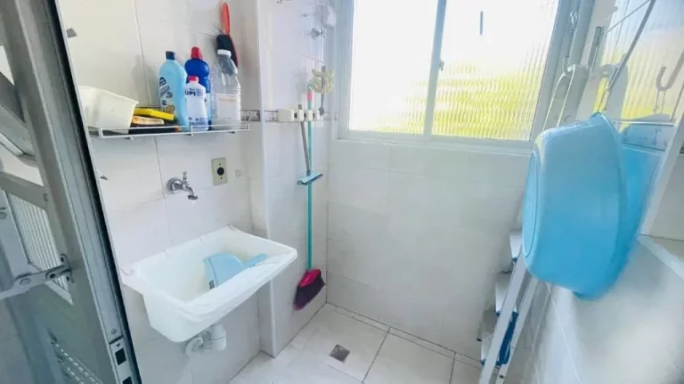 Imagem Excelente apartamento no forte com 3 dormitórios somente à vista!!!