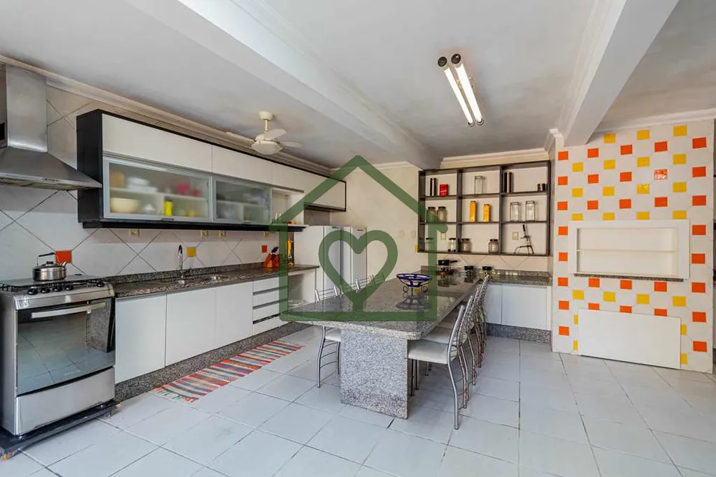 Imagem Descubra Seu Novo Lar ou Espaço Comercial! 
Apresentamos esta excelente casa térrea com sobrado no...