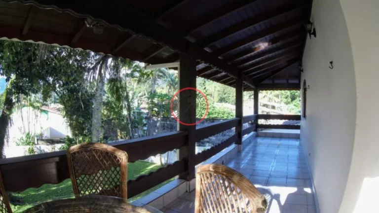 Imagem CASA COM TERRENO DE 1.356 METROS A VENDA, NA PRINCIPAL AVENIDA DE BOISSUCANGA.