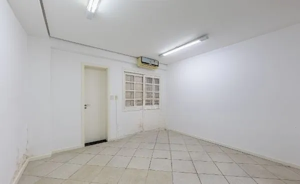 Imagem Prédio comercial com loja no bairro Rio Branco com 237m²