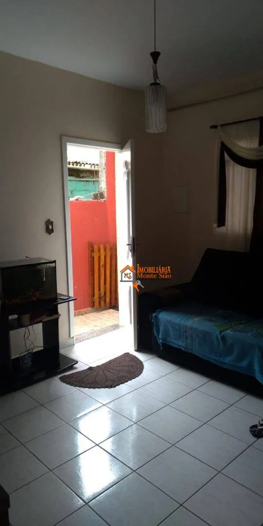 Imagem Casa com 2 dormitórios à venda, 200 m² por R$ 350.000,00 - Cidade Soberana - Guarulhos/SP