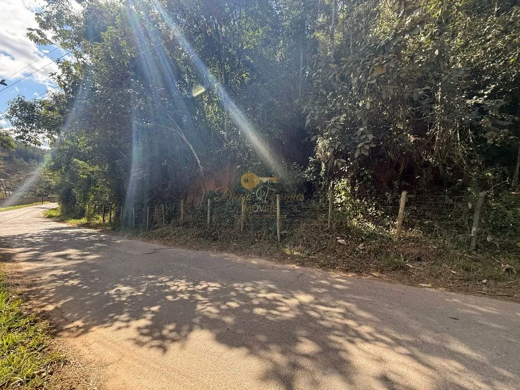 Imagem Sítio para Venda em Teresópolis / RJ no bairro Pessegueiros