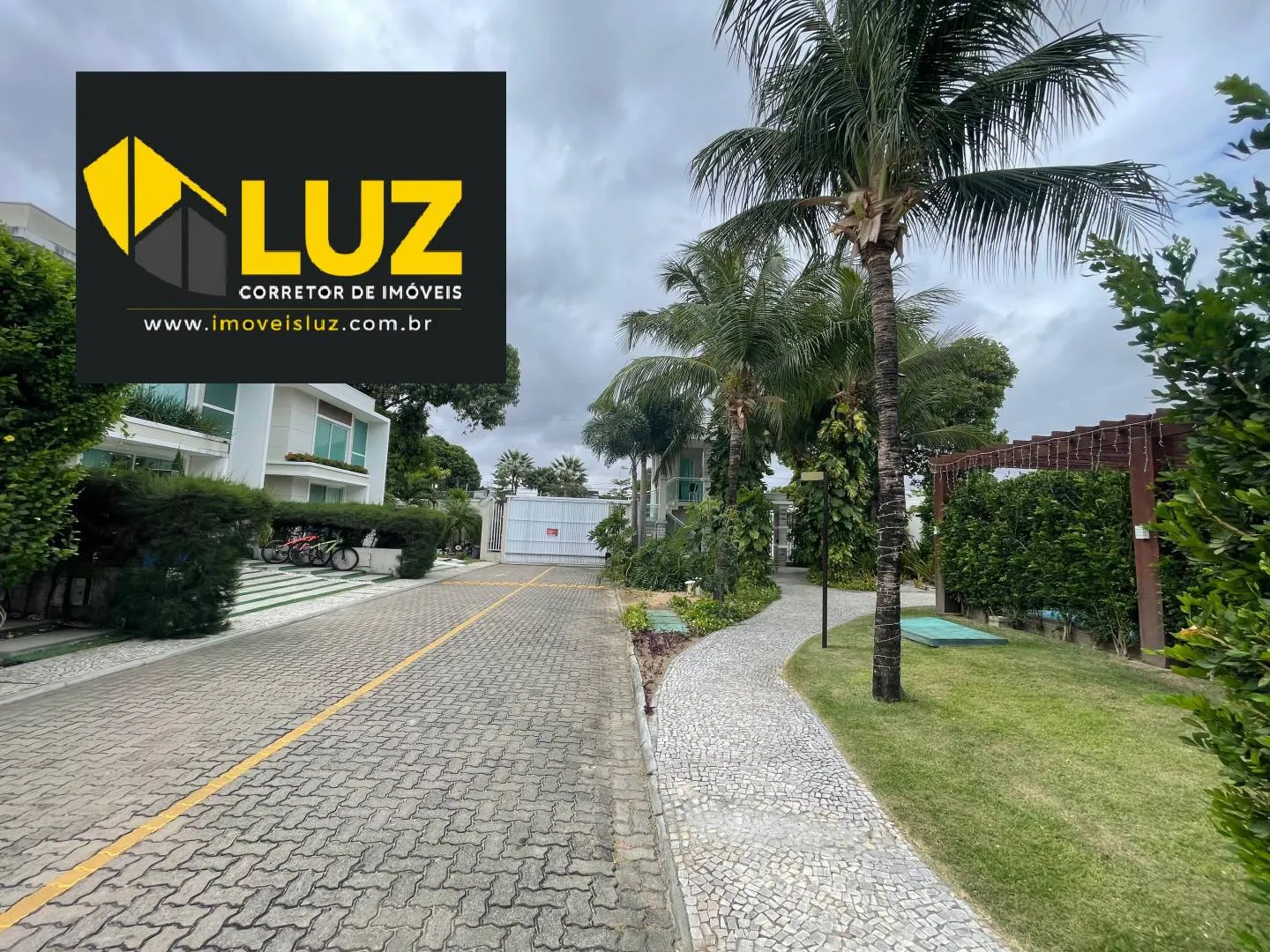 Imagem Casa de Alto Padrão Condomínio Carmel Bosque - Fortaleza