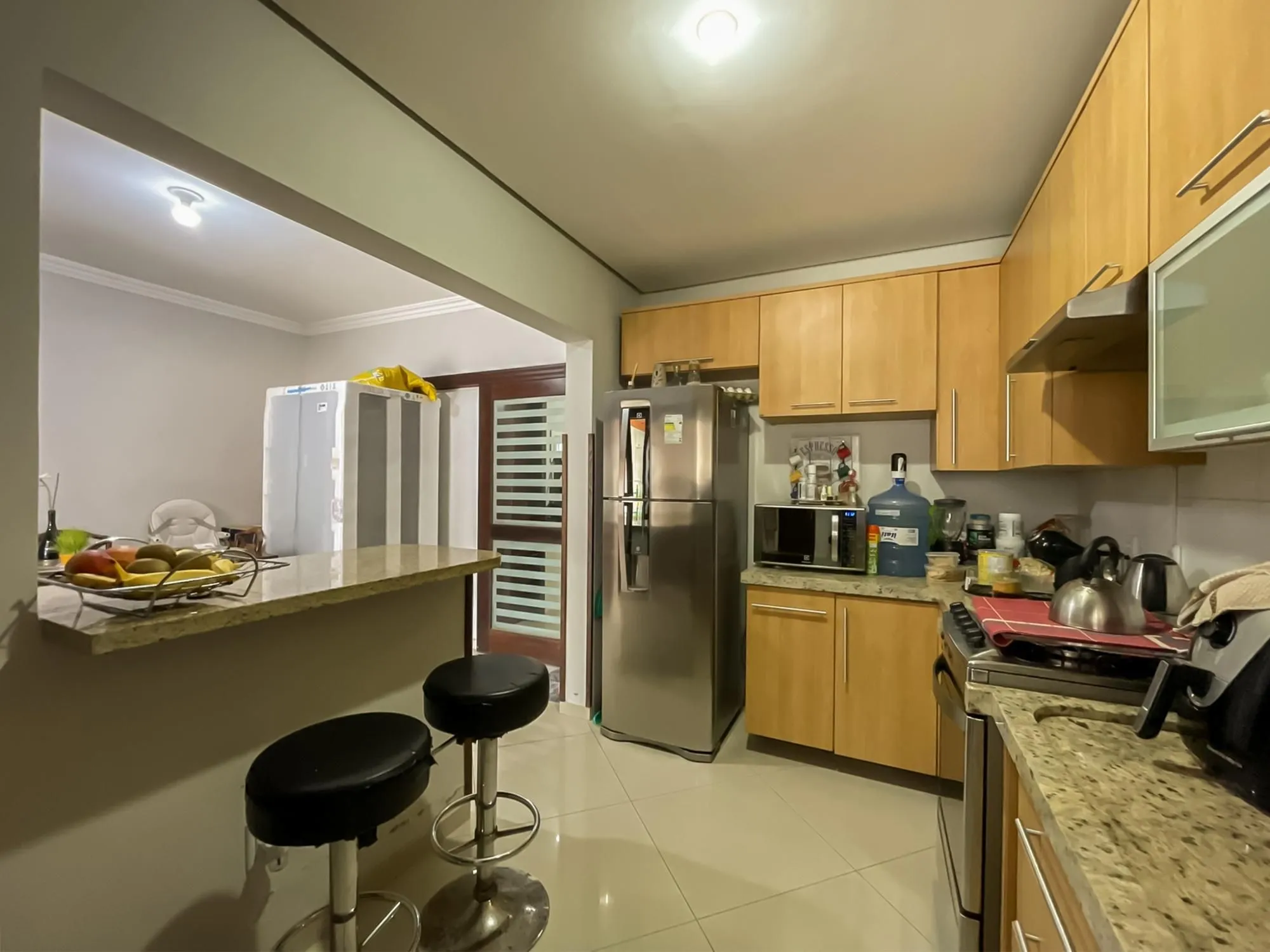 Imagem Excelente casa a venda com 3 dormitórios no bairro Tristeza em Porto Alegre.
