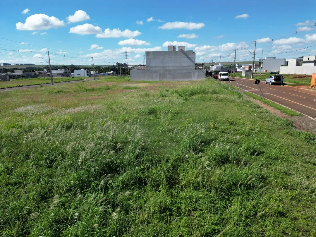 Imagem Terreno à venda em Cascavel - Loteamento Colinas Tropical