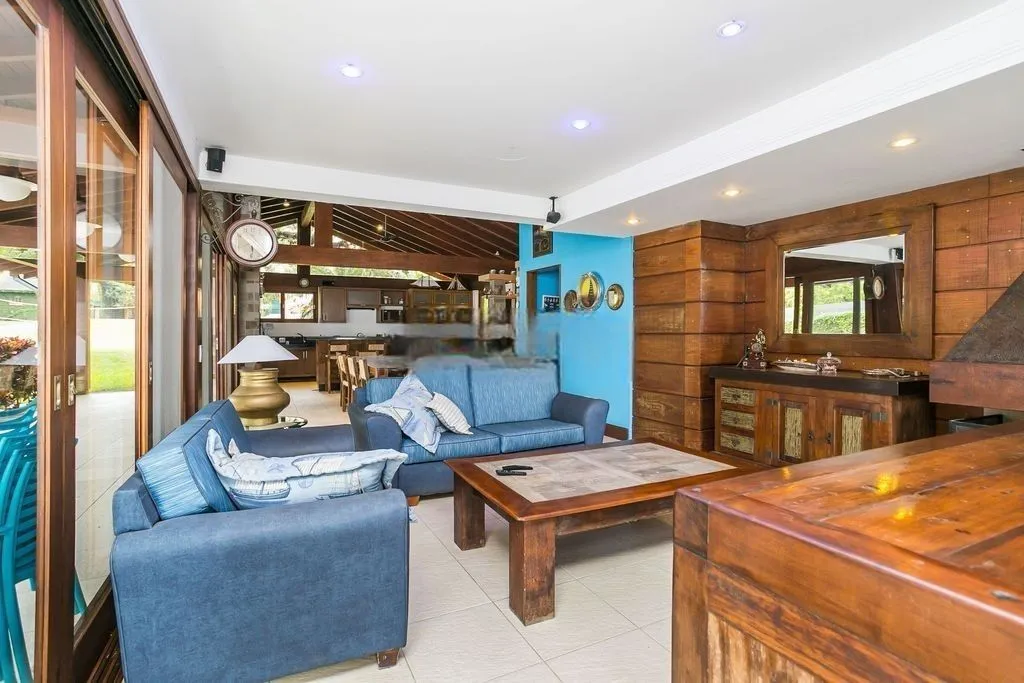 Imagem Casa no bairro Ponta Grossa com suíte presidencial