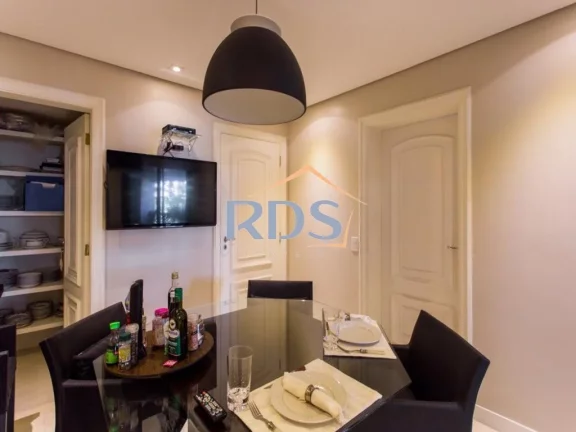 Imagem Vende lindo Apartamento de 640m² em Moema.