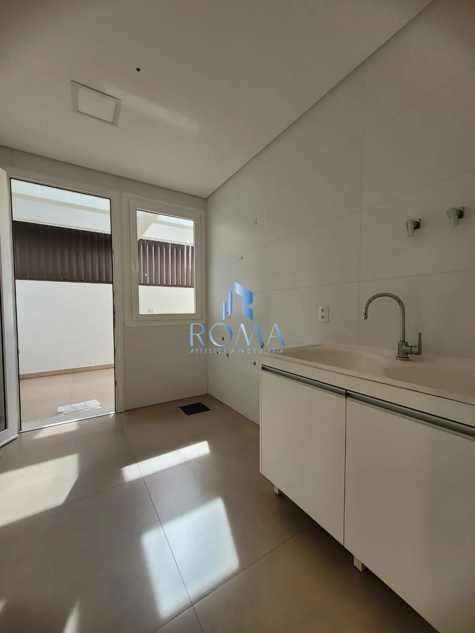 Imagem Casa em Condomínio 3 dormitórios à venda Camobi Santa Maria/RS