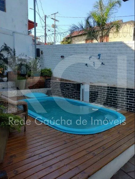 Imagem Casa à venda com 3 quartos e garagem 2 carros!