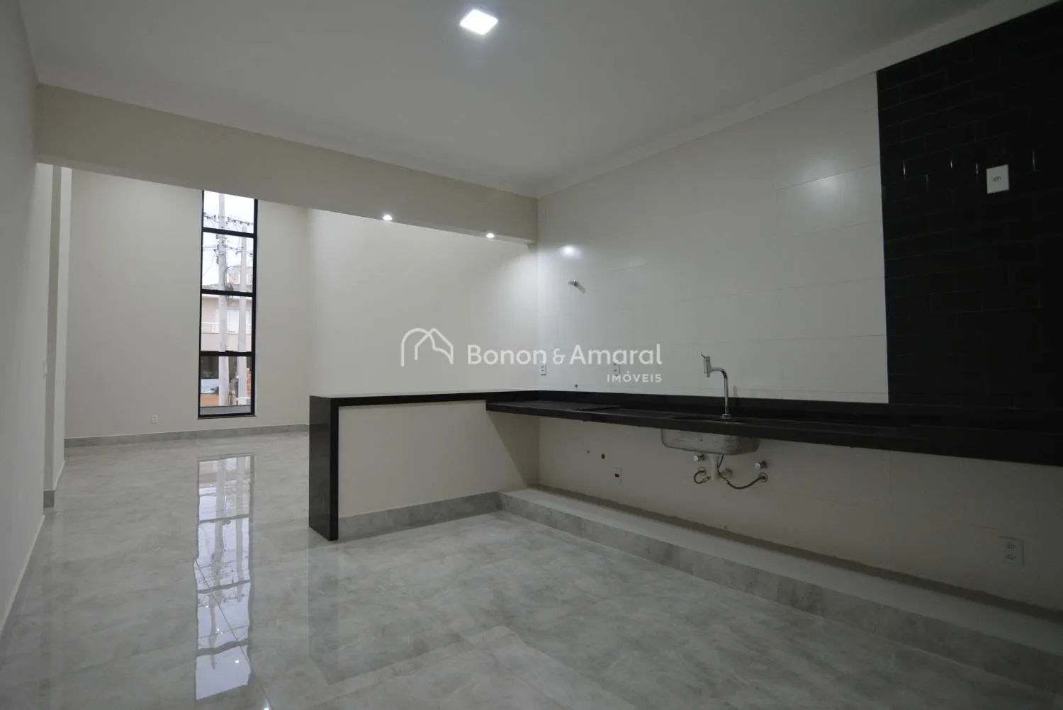 Imagem Casa térrea nova de 3 suítes à venda no Condomínio Reserva Real - Paulínia/SP.