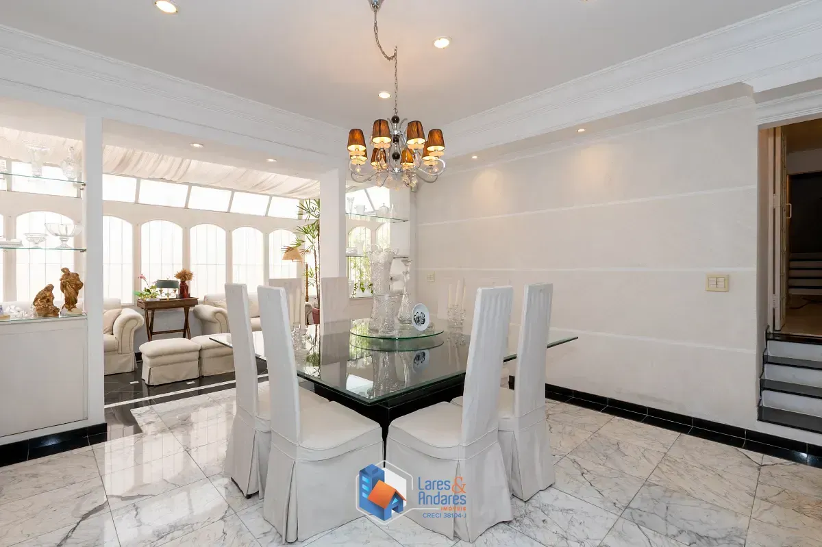 Imagem Casa para venda em Real Parque com 4 quartos, sendo 3 suítes, 433m²