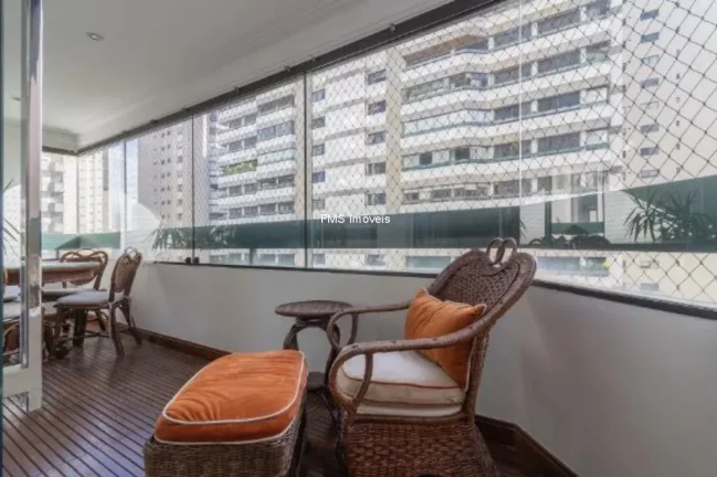 Imagem Apartamento para locação em Moema, com 4 suítes, 1 sala, 4 banheiros, 2 vagas, 147m²!