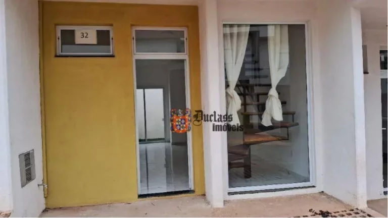 Imagem Sobrado à venda, 2 dormitórios, 65 m², em condomínio, por R$ 368.000 - Pinheirinho - Jarinu/SP
